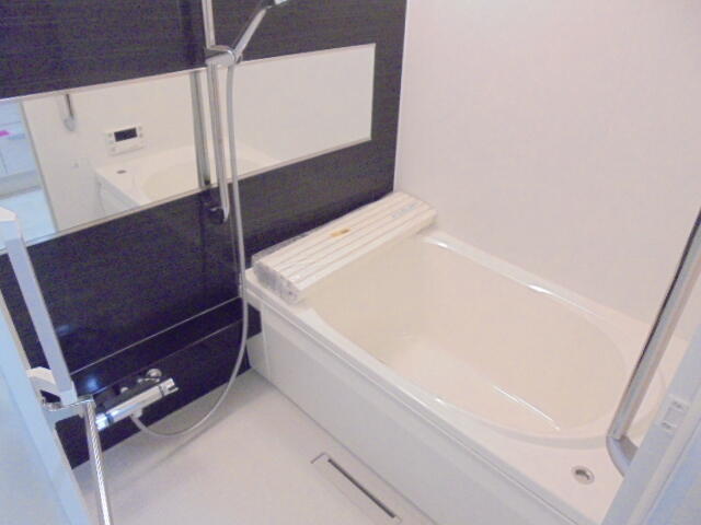 バス・シャワールーム　浴室換気乾燥機能付き