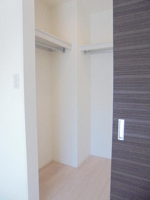 収納　ウォークインクローゼット