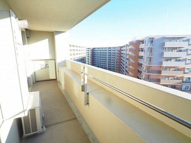 バルコニー　暖かな日差しのふりそそぐバルコニー♪