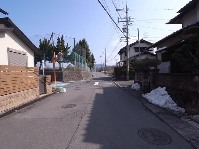 中学校　三笠中学校（中学校）まで409m