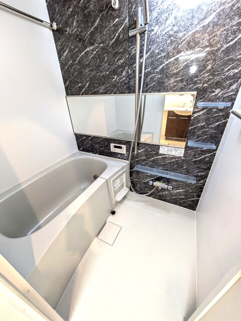 バス・シャワールーム　浴室