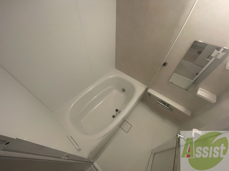 バス・シャワールーム　お風呂になります。一日の疲れを癒してくださいね。