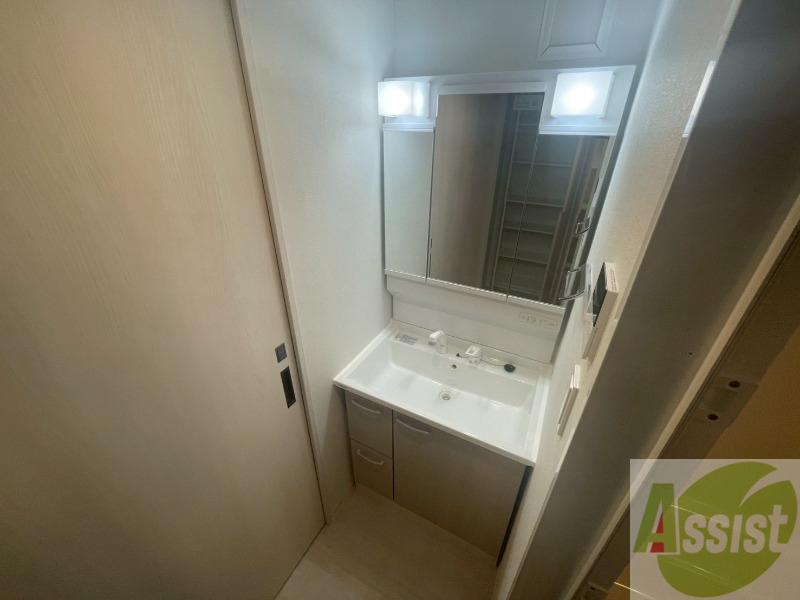 洗面設備　シャンプードレッサーで身支度もラクラクです！