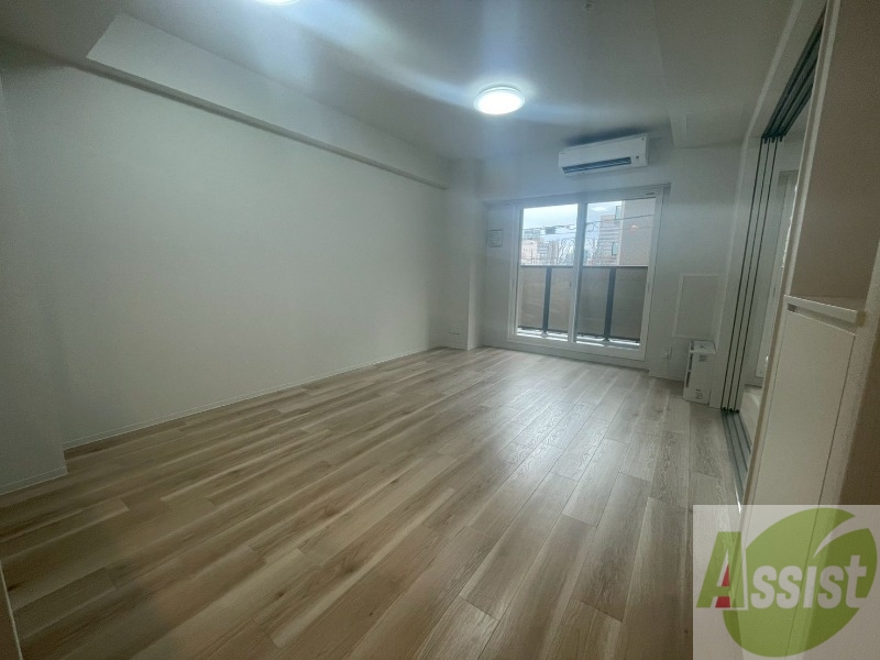 居室・リビング　広々としたリビングですね。使い勝手がよさそうですね！