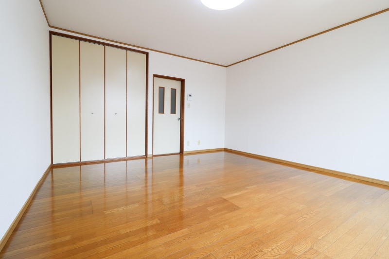 居室・リビング　図面と現状に相違がある場合には現状を優先