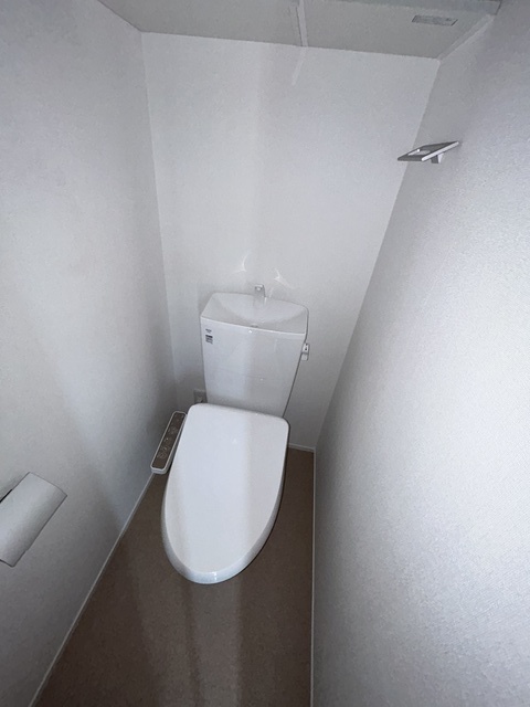 トイレ　※同施工会社施工物件（イメージ）