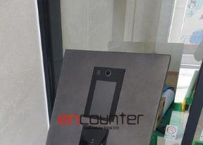 セキュリティ　玄関