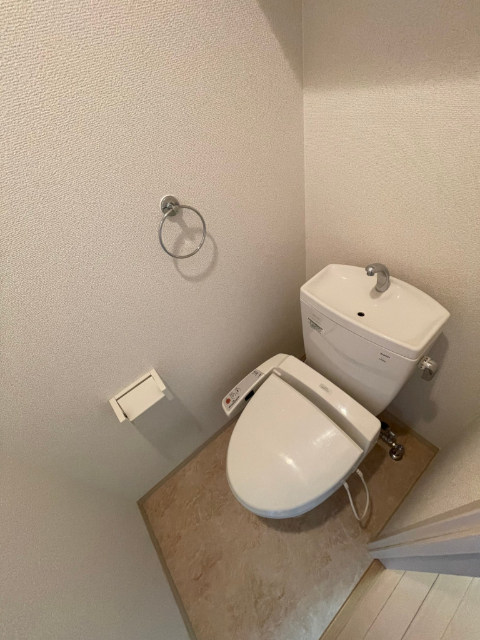 トイレ　同型タイプ