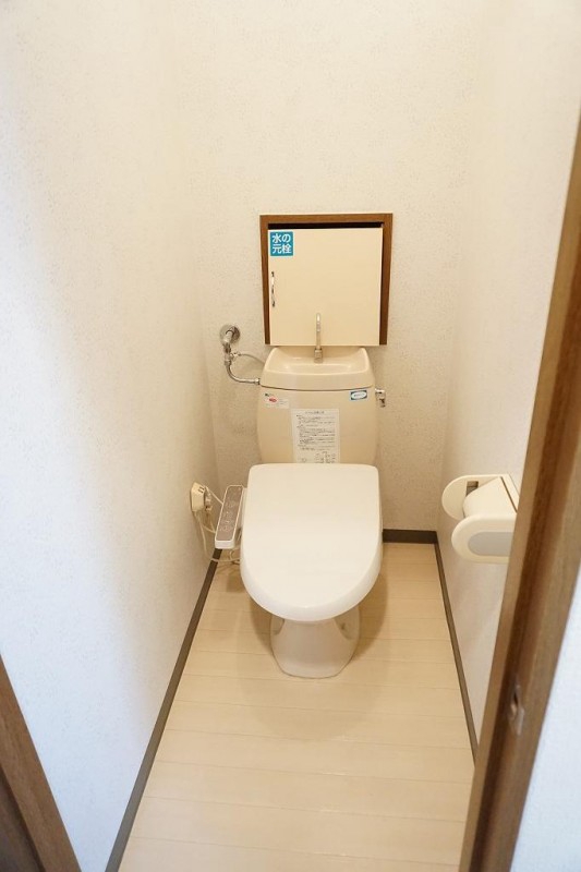 トイレ　トイレ