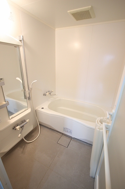 バス・シャワールーム　同物件別号室