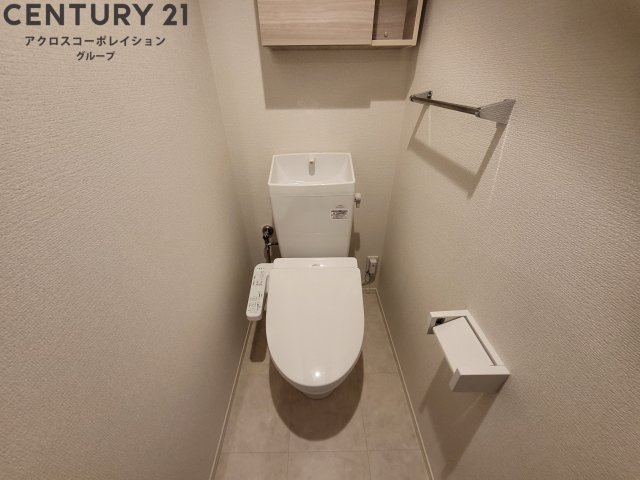 トイレ　温水洗浄便座付き