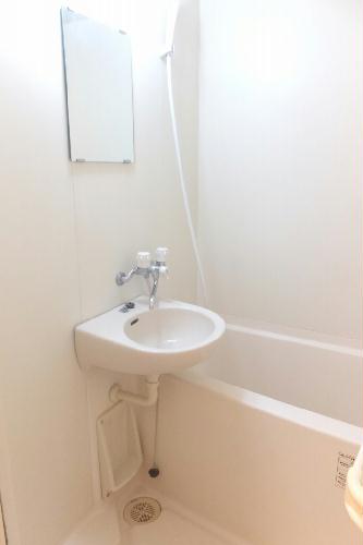 バス・シャワールーム　バストイレ別のお部屋です