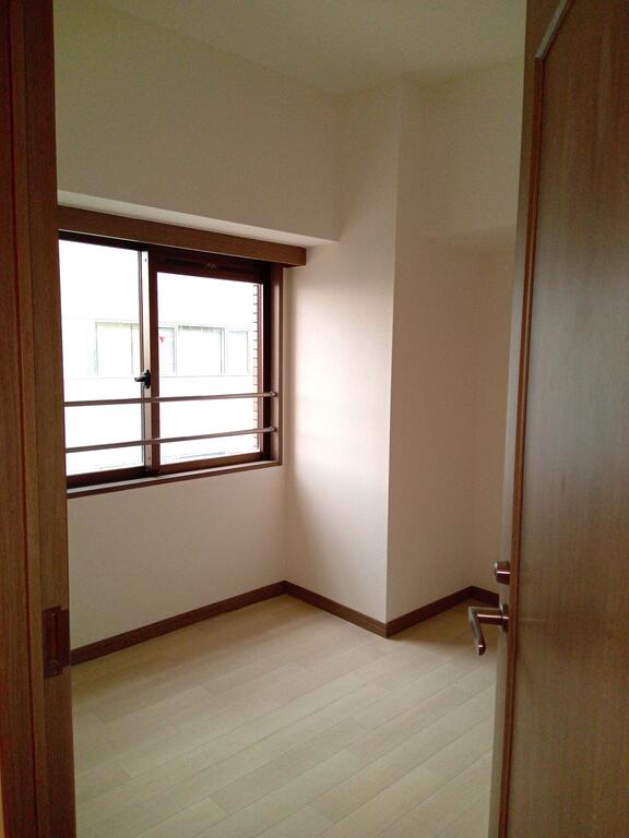 居室・リビング　北側洋室