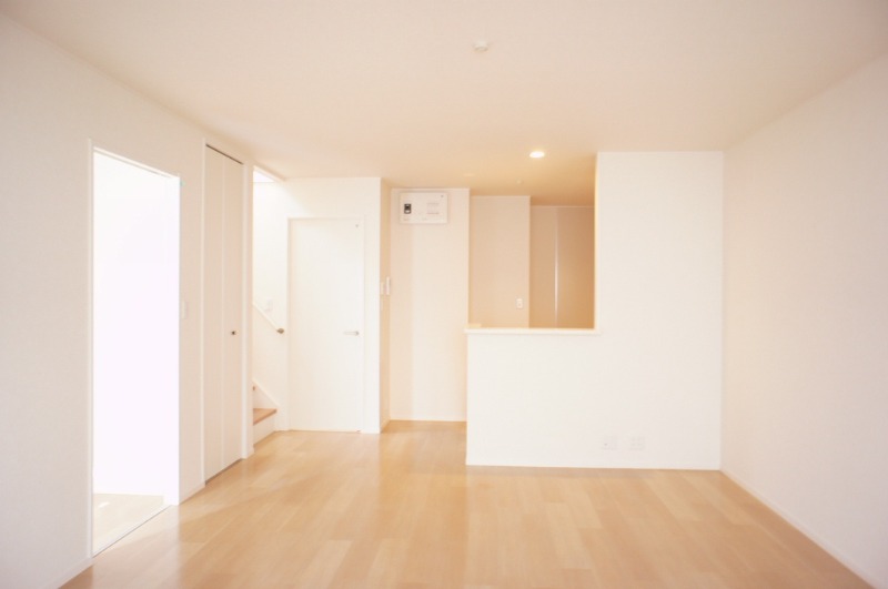 居室・リビング　図面と現状に相違がある場合には現状を優先