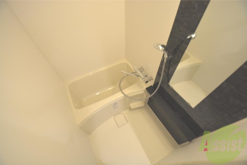 バス・シャワールーム　お湯に浸かって１日の疲れを癒してください