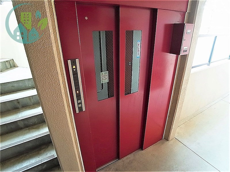 エントランス　パルミナード弓木（J：COM 1G ネット無料)