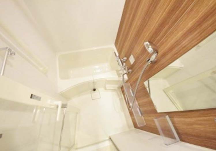 バス・シャワールーム　★ゆったりとできる広さの浴槽★