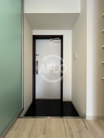 玄関　ZERO大淀中　玄関