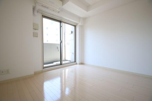 居室・リビング　※別室の参考写真の為、現況優先です。