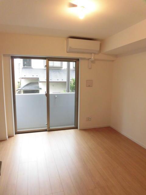 居室・リビング　?