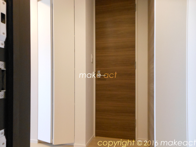 玄関　■室内参考写真