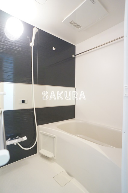 バス・シャワールーム　日々の疲れを癒すお風呂です♪