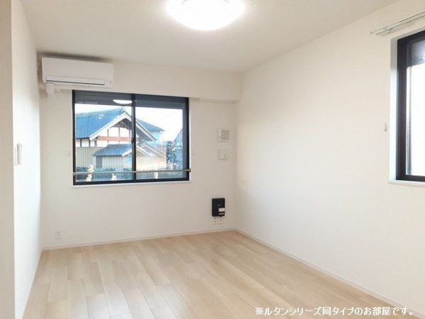 居室・リビング　※参考写真　同建築メーカー施工の同間取完成他物件のものです。