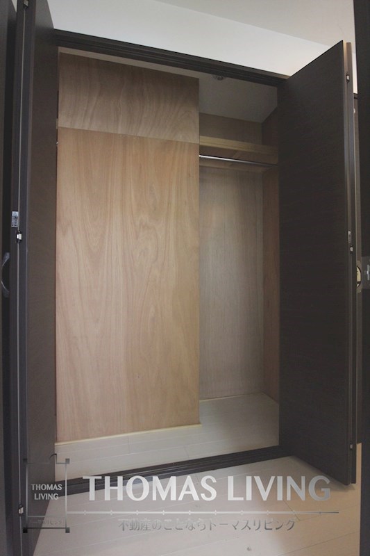 収納　写真準備中のため別号タイプのお写真です。