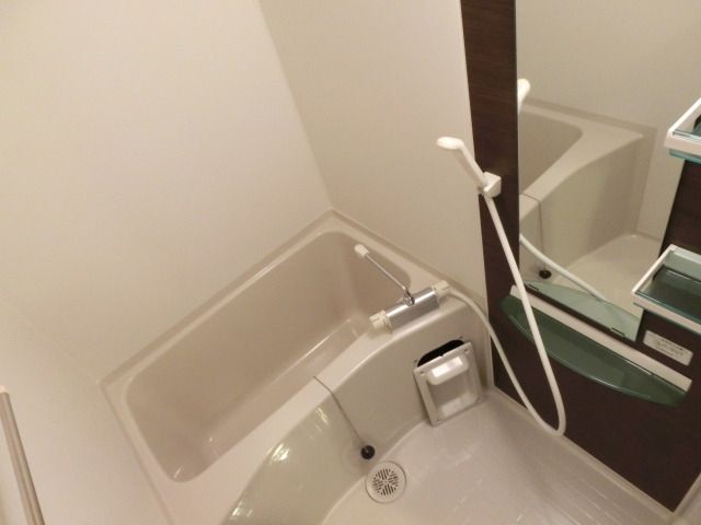 バス・シャワールーム　バスルーム