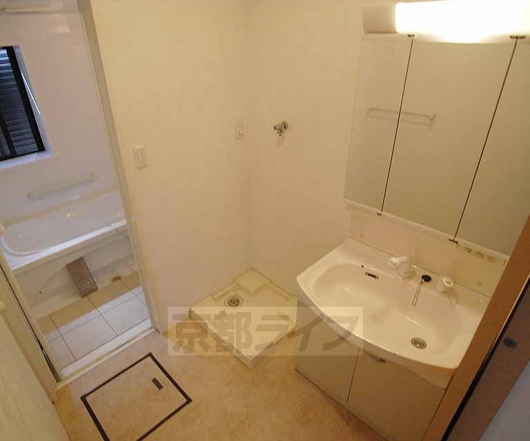 洗面設備　収納力にも注目！