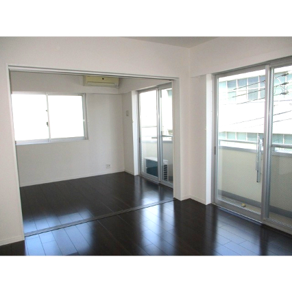 居室・リビング　※別部屋参考写真