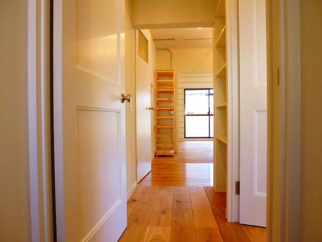 玄関　※別部屋参考写真