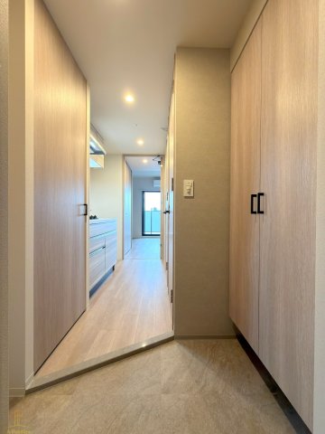 玄関　レジュールアッシュ緑橋駅前