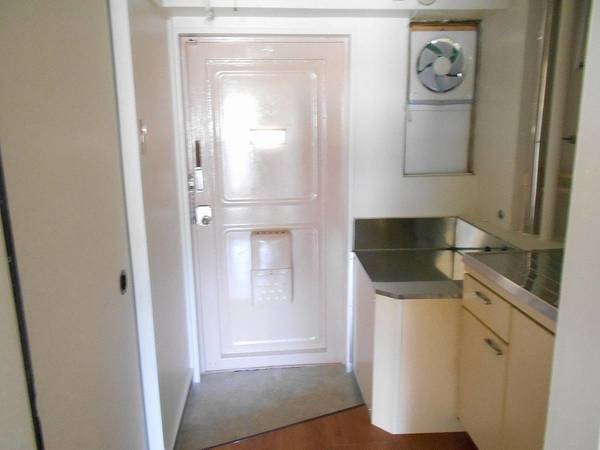 玄関　ビレッジハウスの同一物件・同一タイプの間取りの写真です