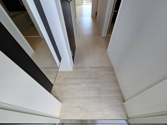 玄関　※別部屋の写真です