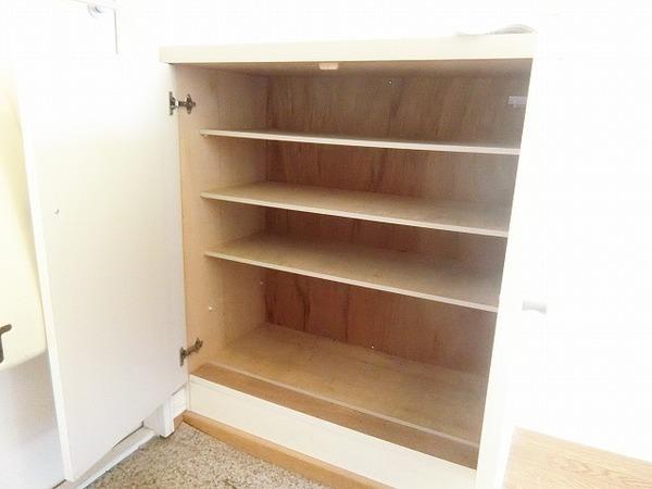 玄関　シューズボックス！