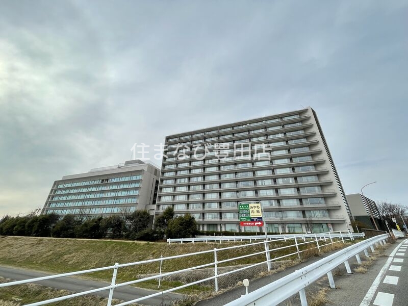 病院　医療法人豊田会刈谷豊田総合病院（病院）まで982m