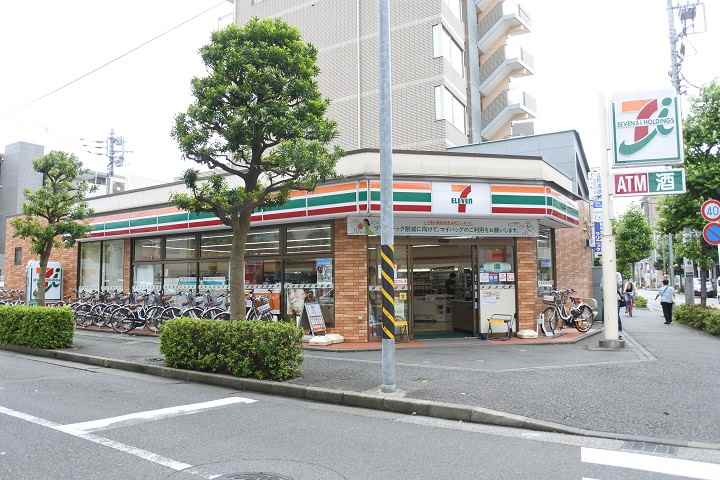 コンビニ　セブンイレブン（コンビニ）まで387m