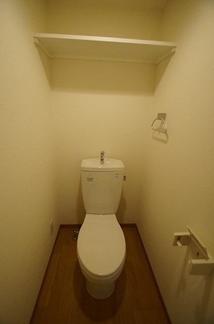 トイレ　「個室タイプのトイレ」