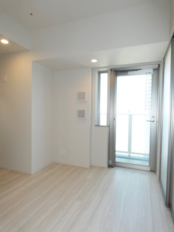 居室・リビング　室内写真は同タイプ別号室です