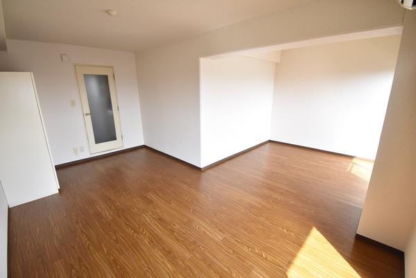 居室・リビング　※同物件別室※