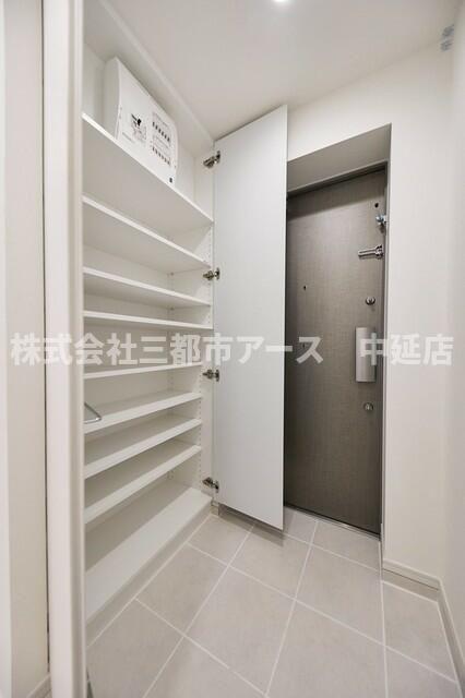 玄関　プライムブリス品川旗の台