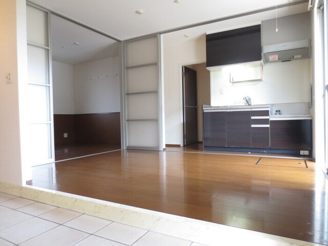 居室・リビング　１０１　ＬＤＫ