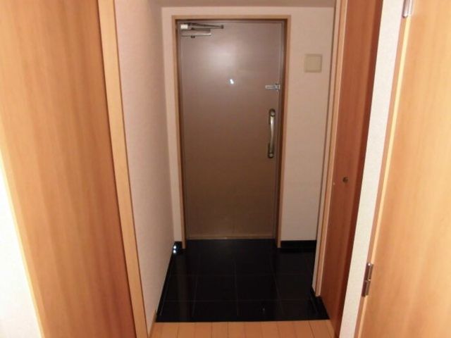 玄関　物件画像