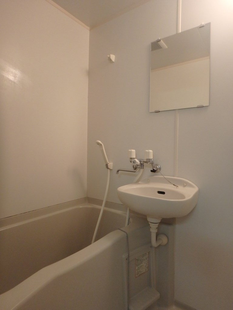 バス・シャワールーム　「バスルーム」