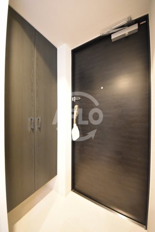玄関　S-RESIDENCE西長堀　玄関