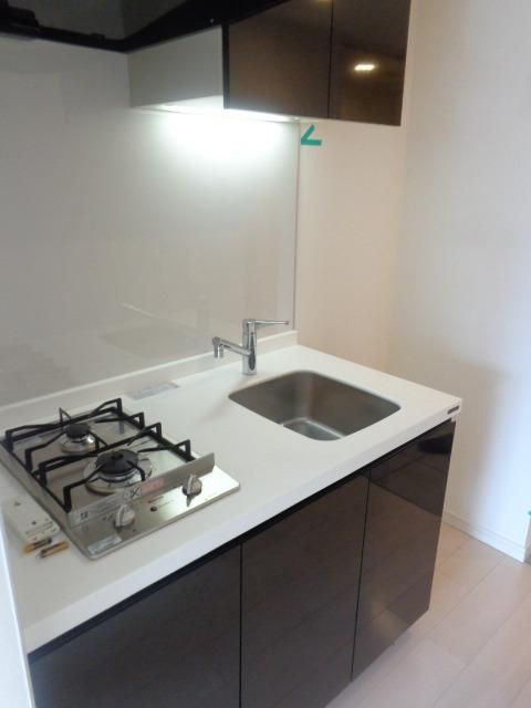 キッチン　おしゃれなシステムキッチン