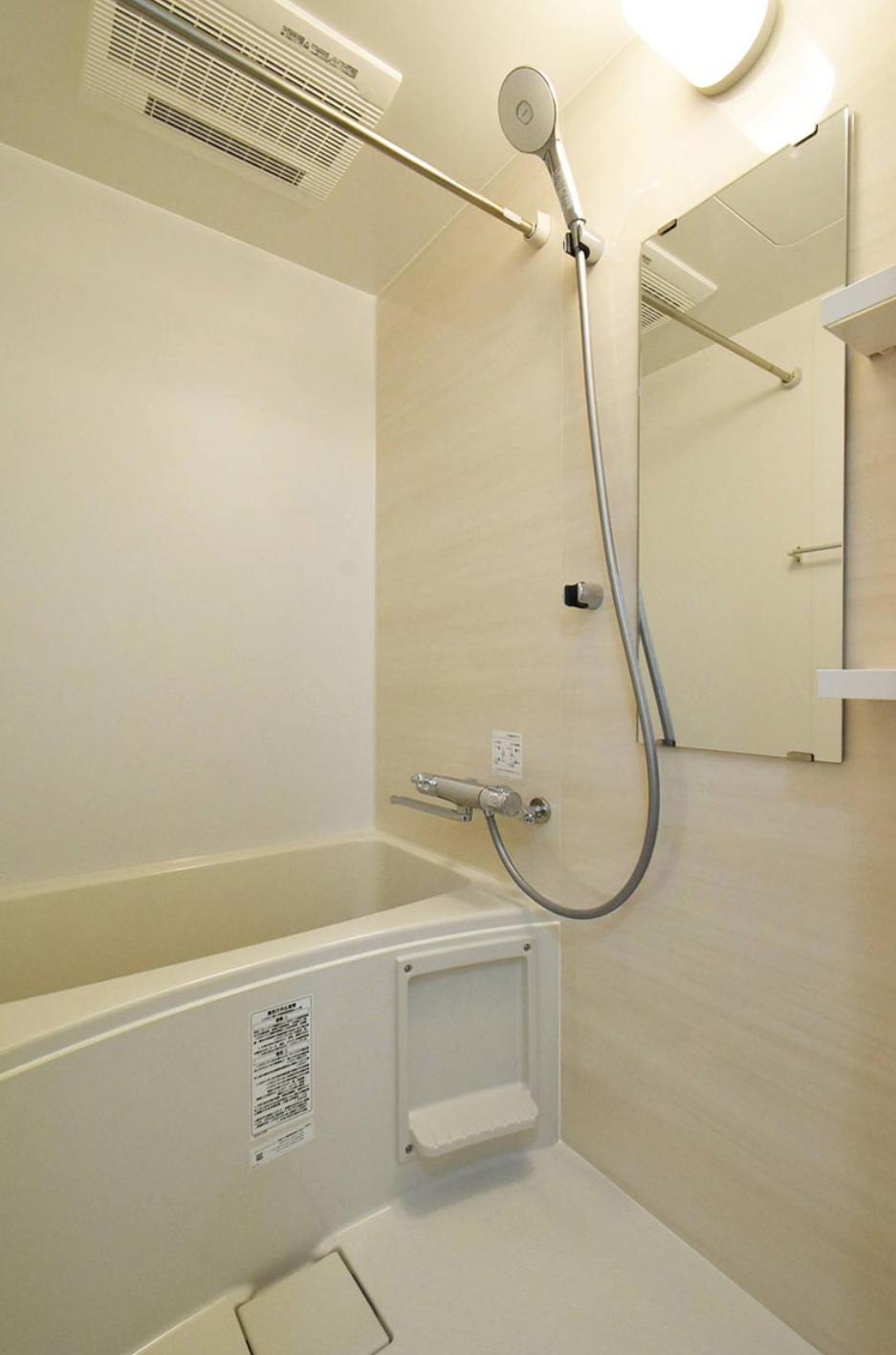 バス・シャワールーム　浴室