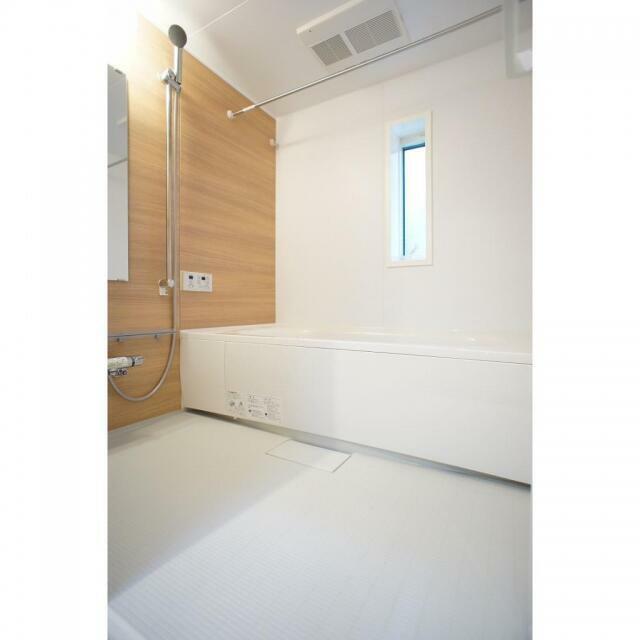 バス・シャワールーム　バスルーム