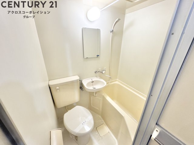 バス・シャワールーム　シンプルで機能的なユニットバスです！